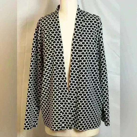 Kim Rogers Tops - Kim Rogers Black & White Abstract Design Cardigan  (Size XL)